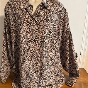 Karen Scott Women's Leopard Print Button Down Shirt - Black and Tan